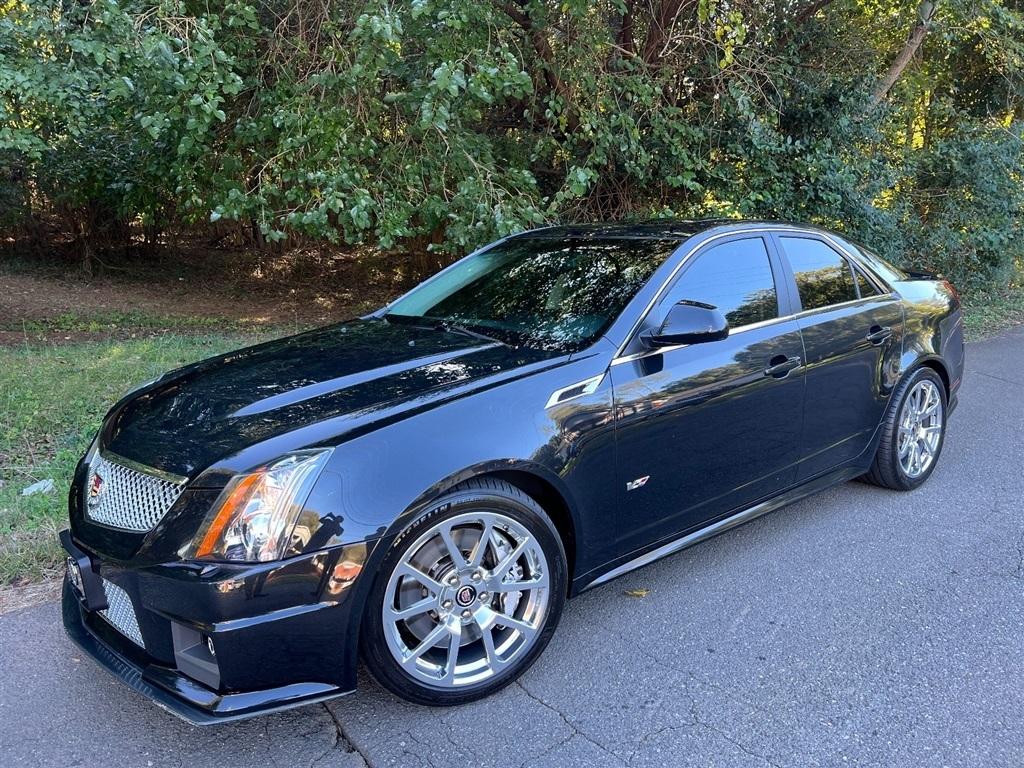 Cadillac CTS-V Sedan 4dr Sdn 2012