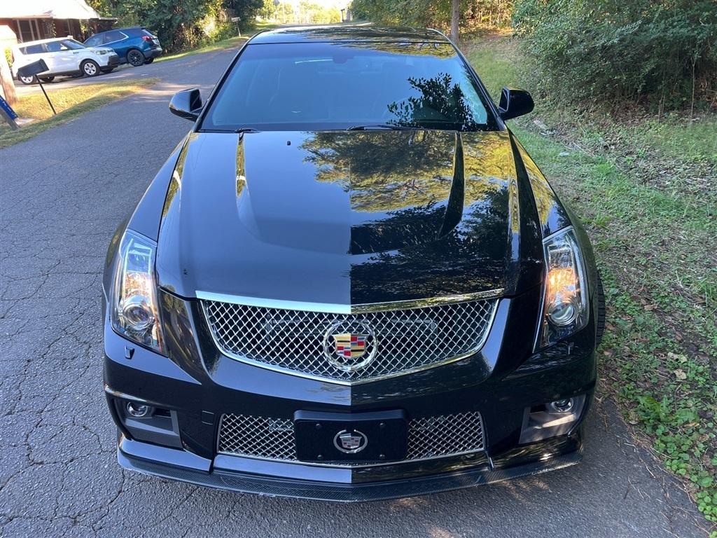 Cadillac CTS-V Sedan 4dr Sdn 2012