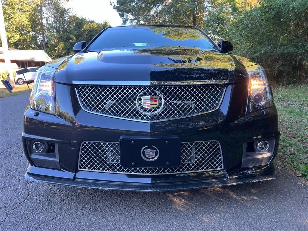 Cadillac CTS-V Sedan 4dr Sdn 2012