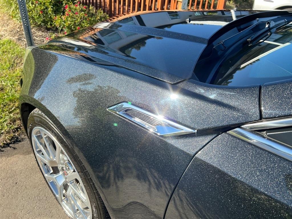 Cadillac CTS-V Sedan 4dr Sdn 2012