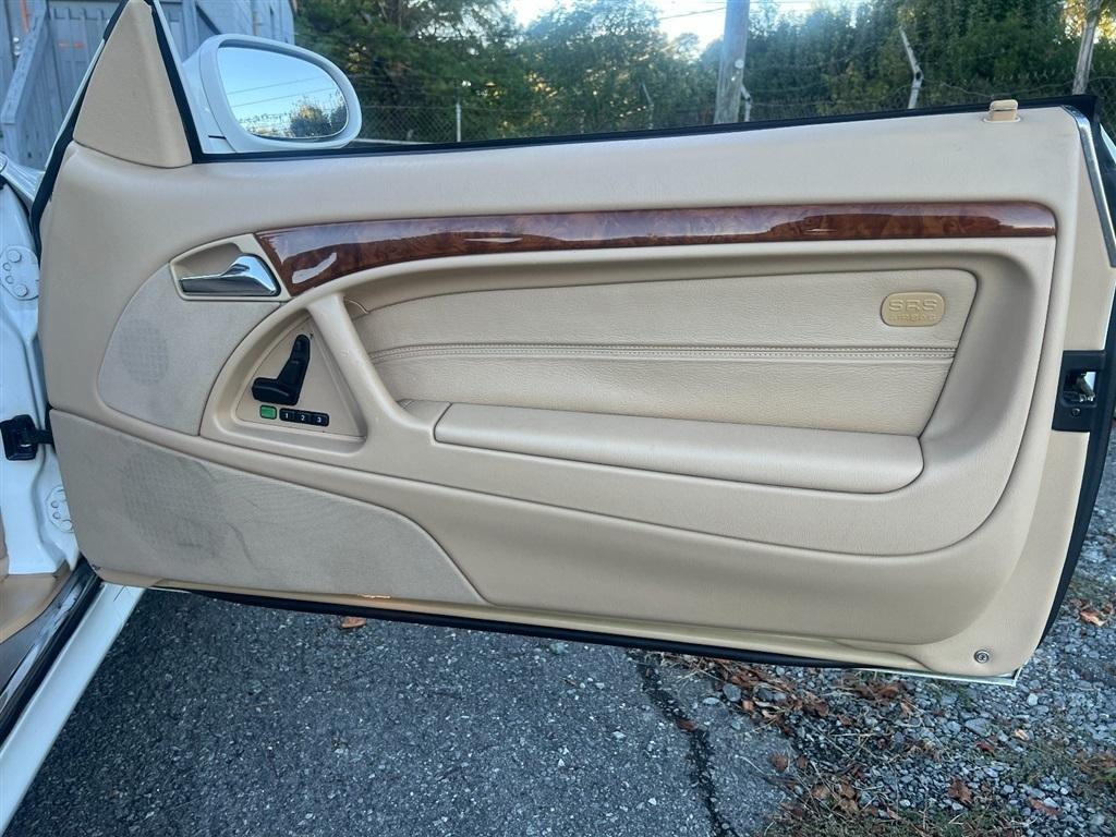 Mercedes-Benz SL-Class 2dr Roadster 5.0L 1999