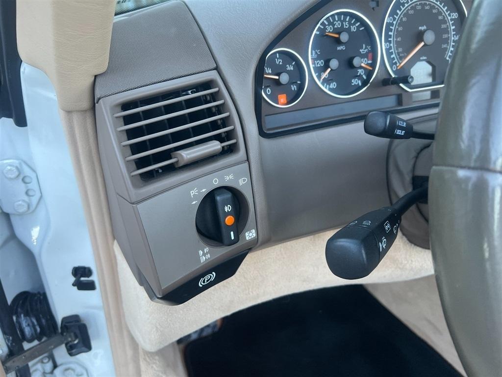 Mercedes-Benz SL-Class 2dr Roadster 5.0L 1999