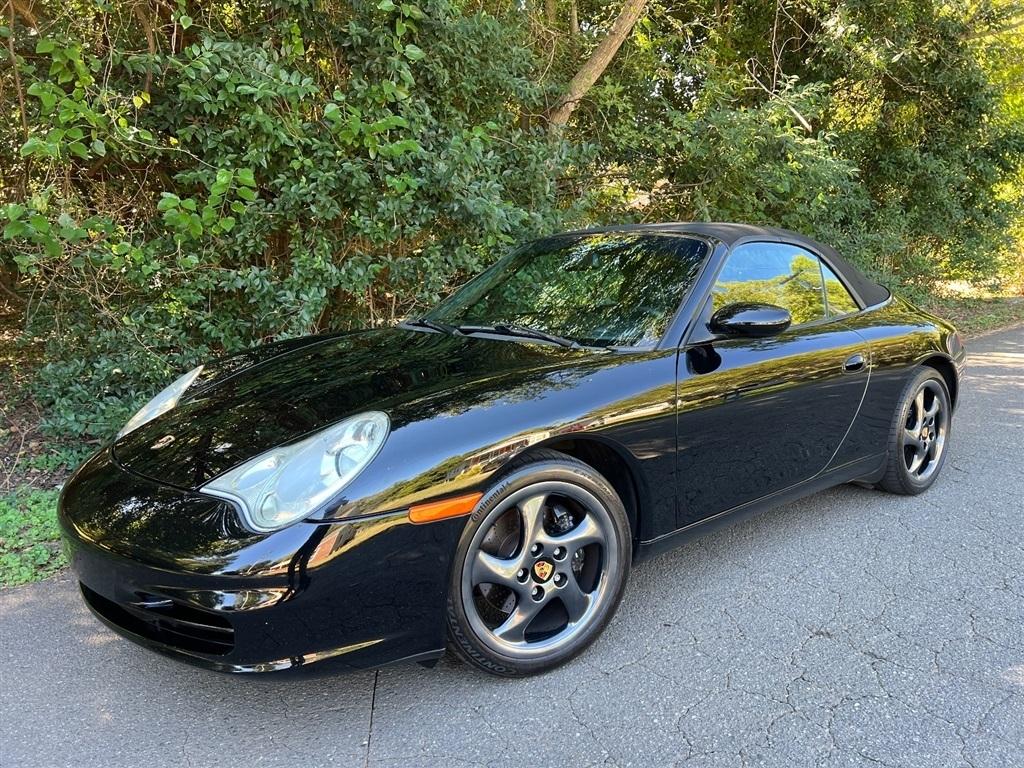 Porsche 911 Carrera 2dr Carrera Cabriolet 6-Spd Manual 2002