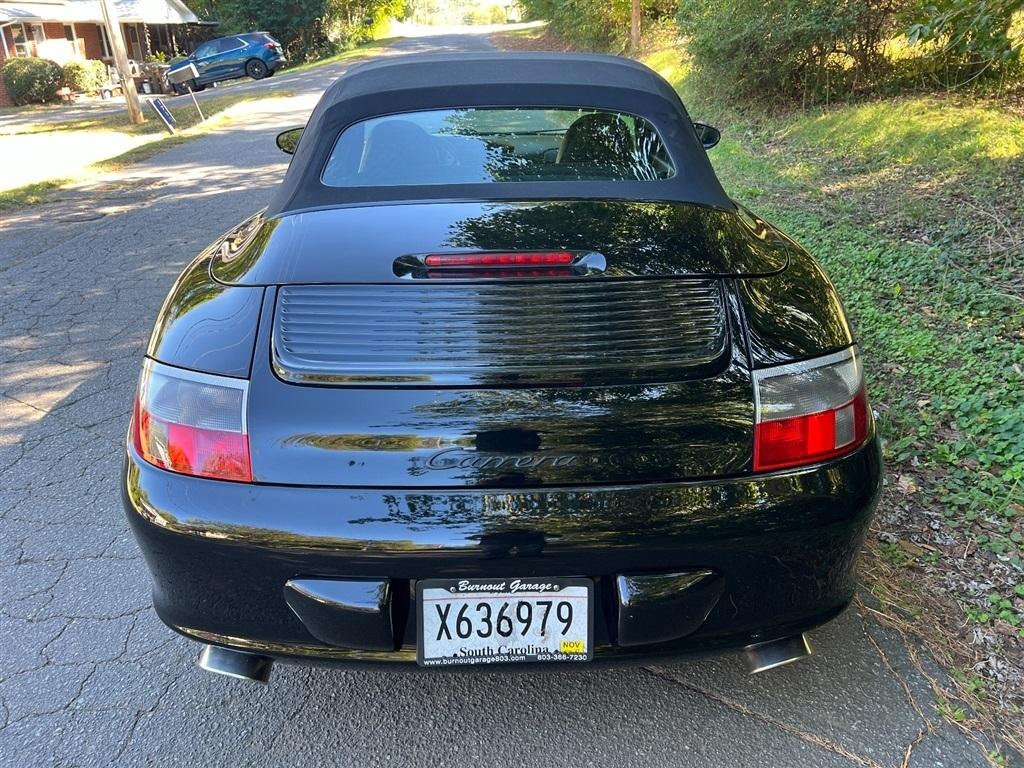 Porsche 911 Carrera 2dr Carrera Cabriolet 6-Spd Manual 2002
