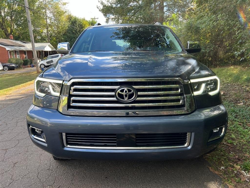 Toyota Sequoia Platinum 4WD (Natl) 2019
