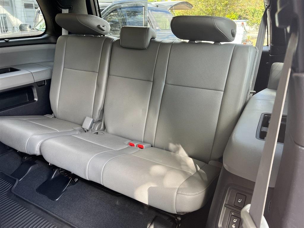 Toyota Sequoia Platinum 4WD (Natl) 2019