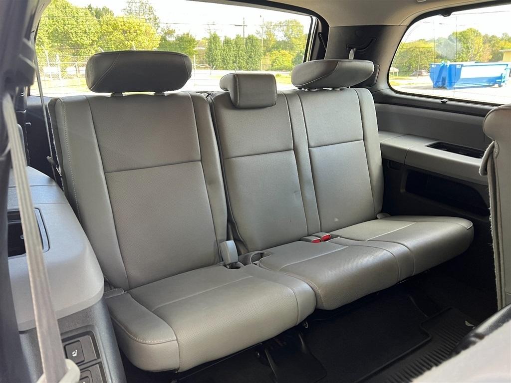 Toyota Sequoia Platinum 4WD (Natl) 2019