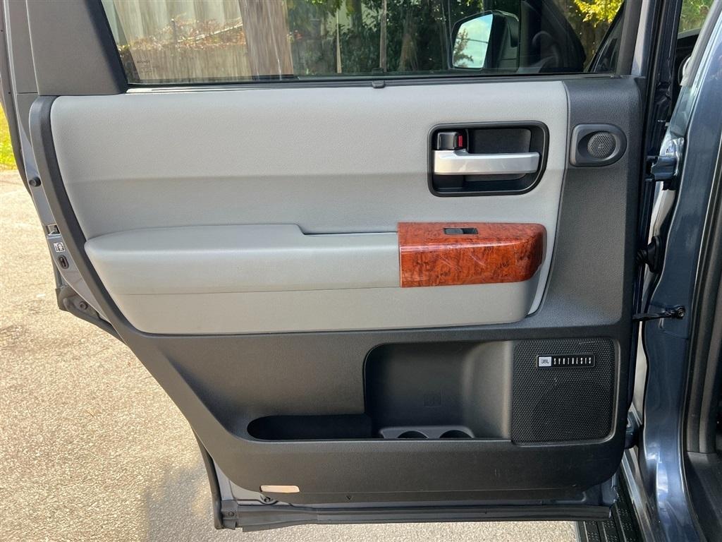 Toyota Sequoia Platinum 4WD (Natl) 2019