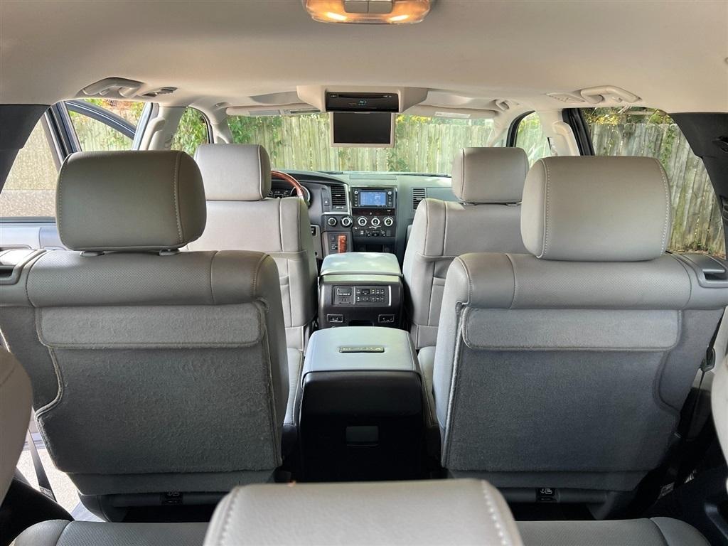 Toyota Sequoia Platinum 4WD (Natl) 2019