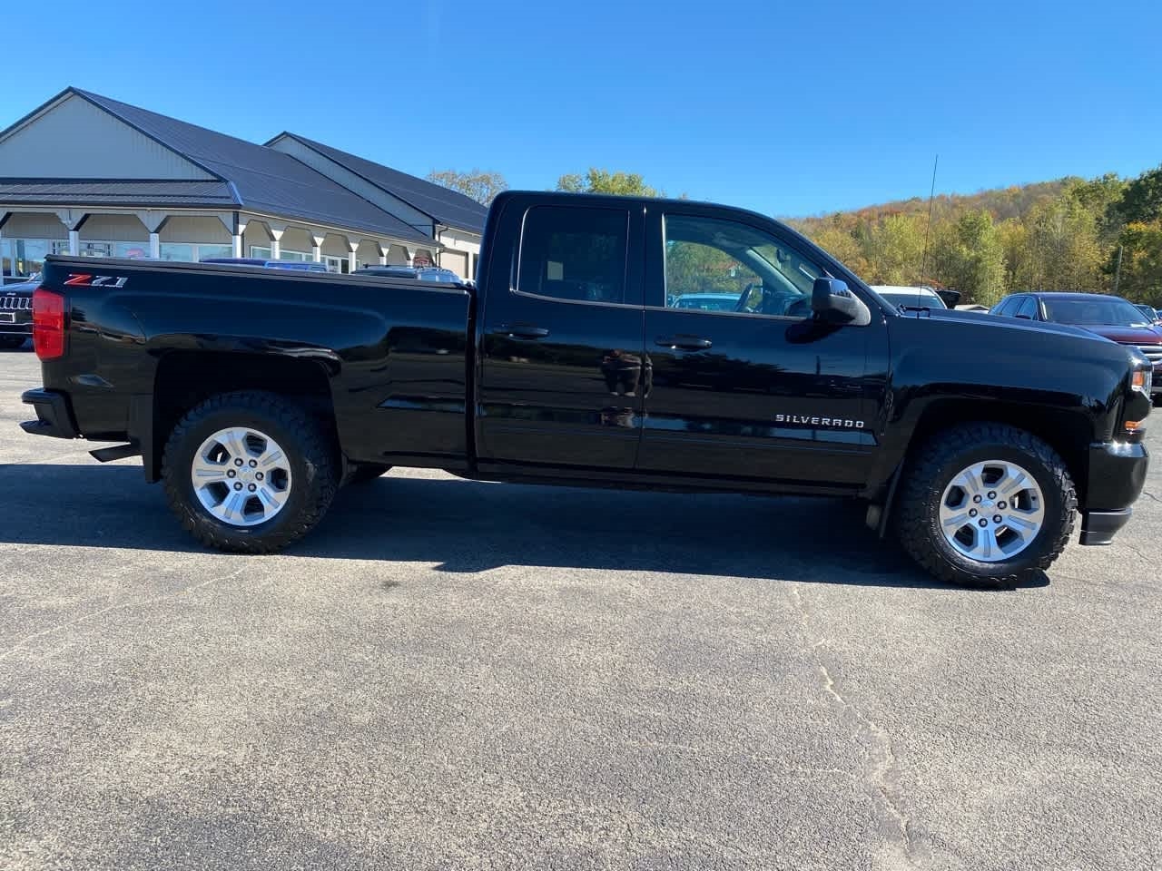 Chevrolet Silverado 1500 4WD Double Cab 143.5" LT w/2LT 2018