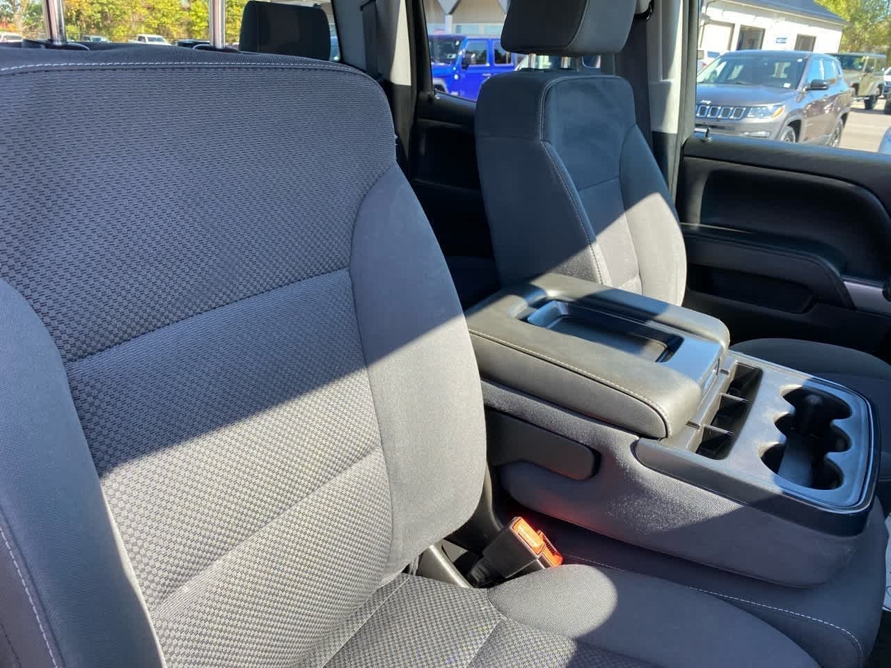 Chevrolet Silverado 1500 4WD Double Cab 143.5" LT w/2LT 2018