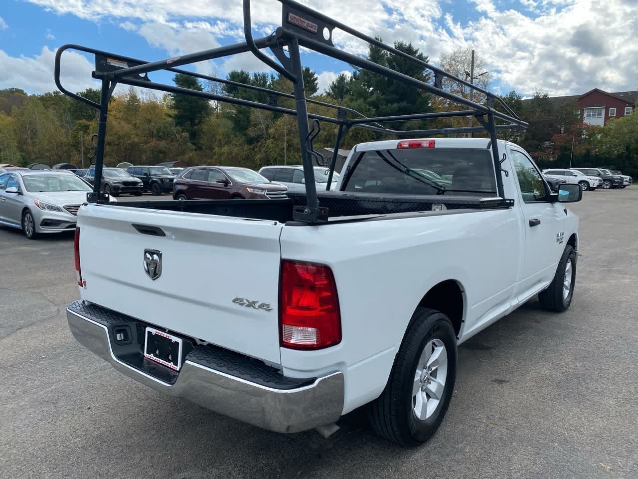 RAM 1500 Classic Tradesman 4x4 Reg Cab 8' Box 2022