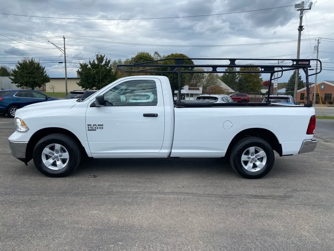 RAM 1500 Classic Tradesman 4x4 Reg Cab 8' Box 2022