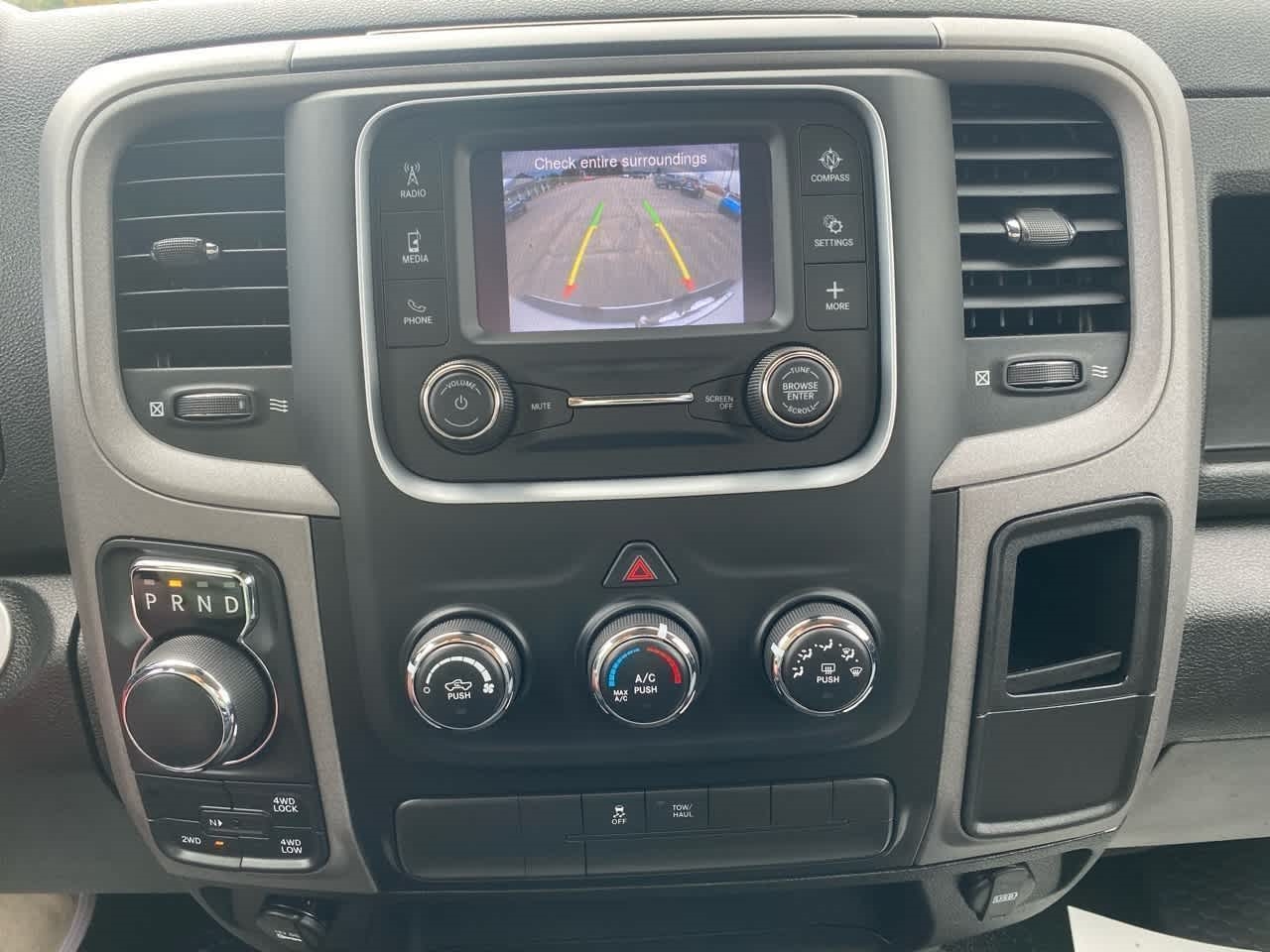 RAM 1500 Classic Tradesman 4x4 Reg Cab 8' Box 2022