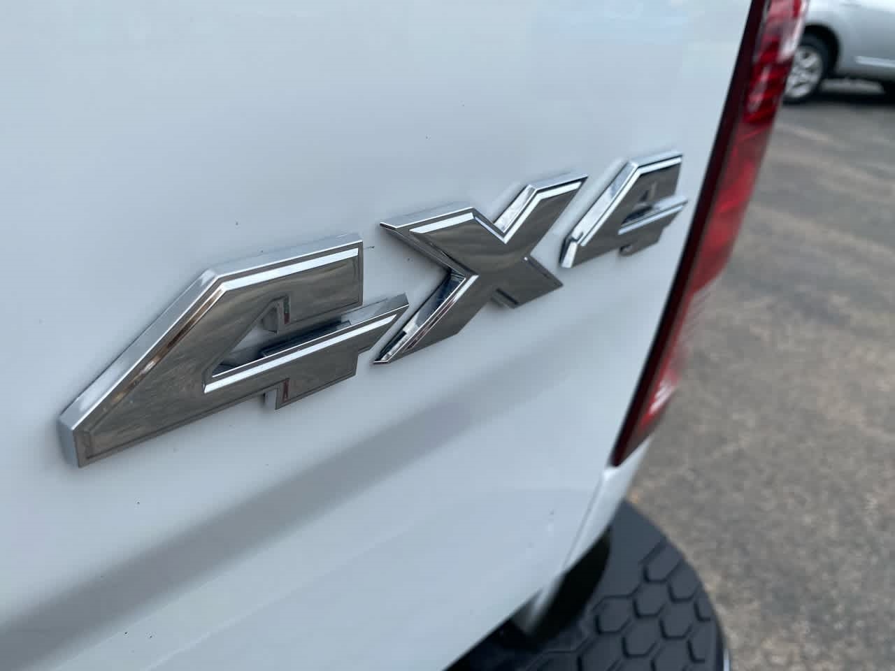 RAM 1500 Classic Tradesman 4x4 Reg Cab 8' Box 2022