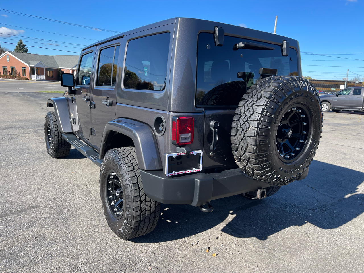 Jeep Wrangler Unlimited 4WD 4dr Sahara 2014