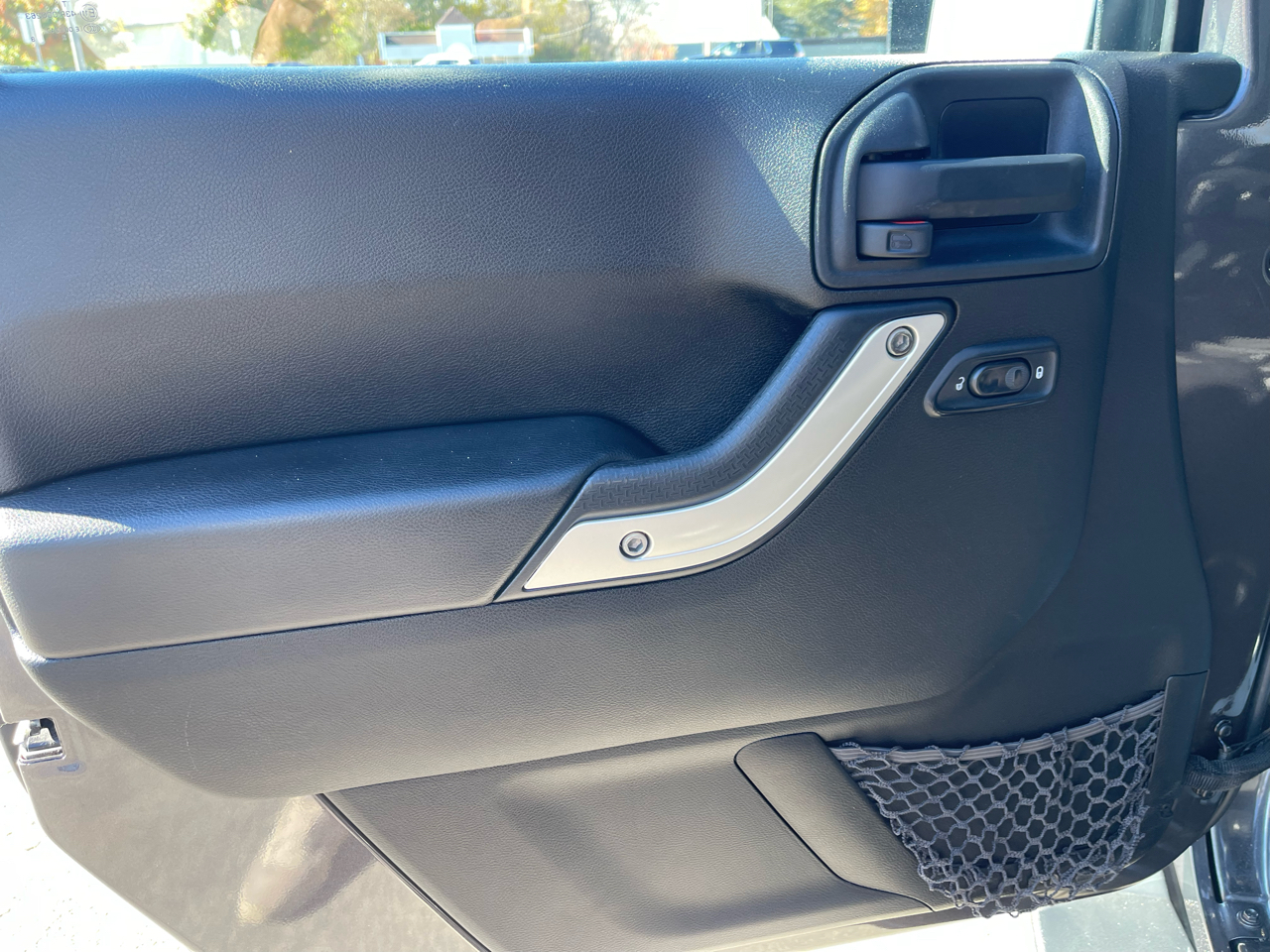 Jeep Wrangler Unlimited 4WD 4dr Sahara 2014