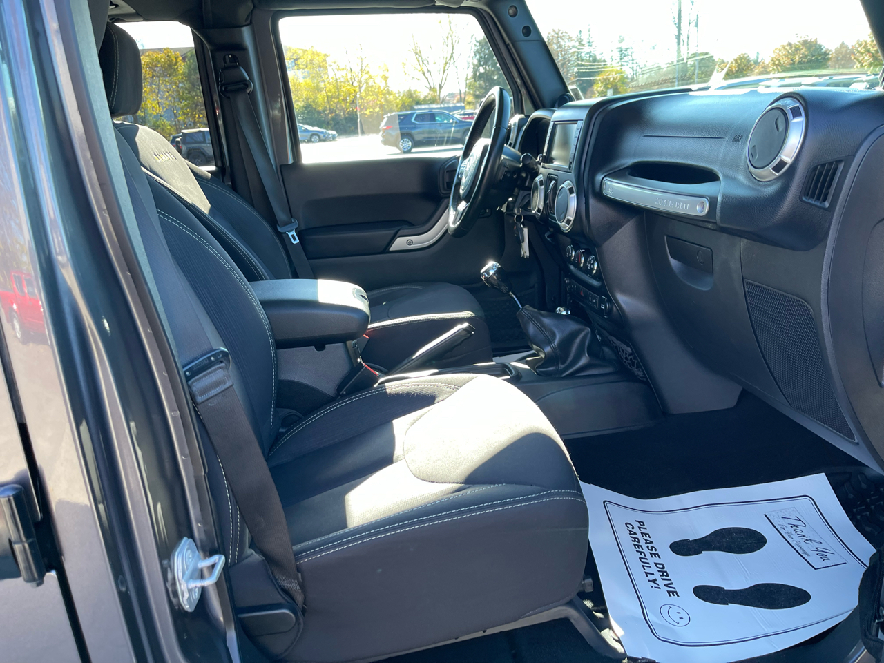 Jeep Wrangler Unlimited 4WD 4dr Sahara 2014