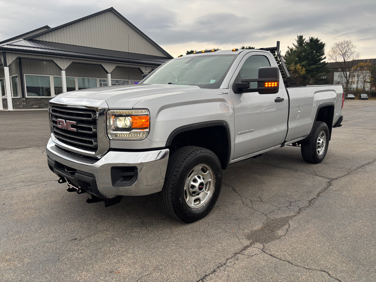 2019 GMC Sierra 2500HD 4WD Reg Cab 133.6"