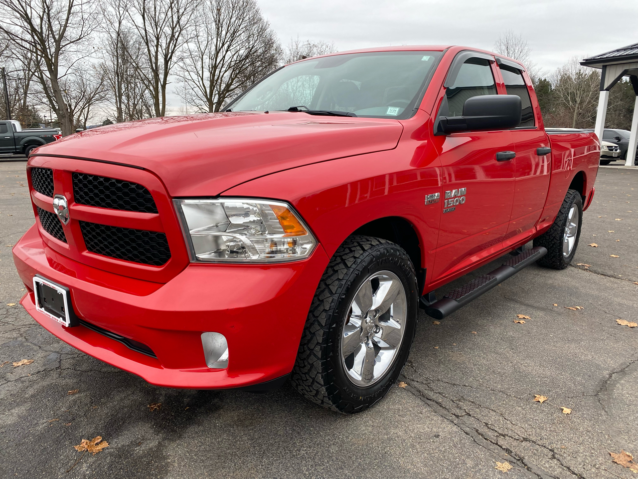 2019 RAM 1500 Classic Express 4x4 Quad Cab 6'4" Box