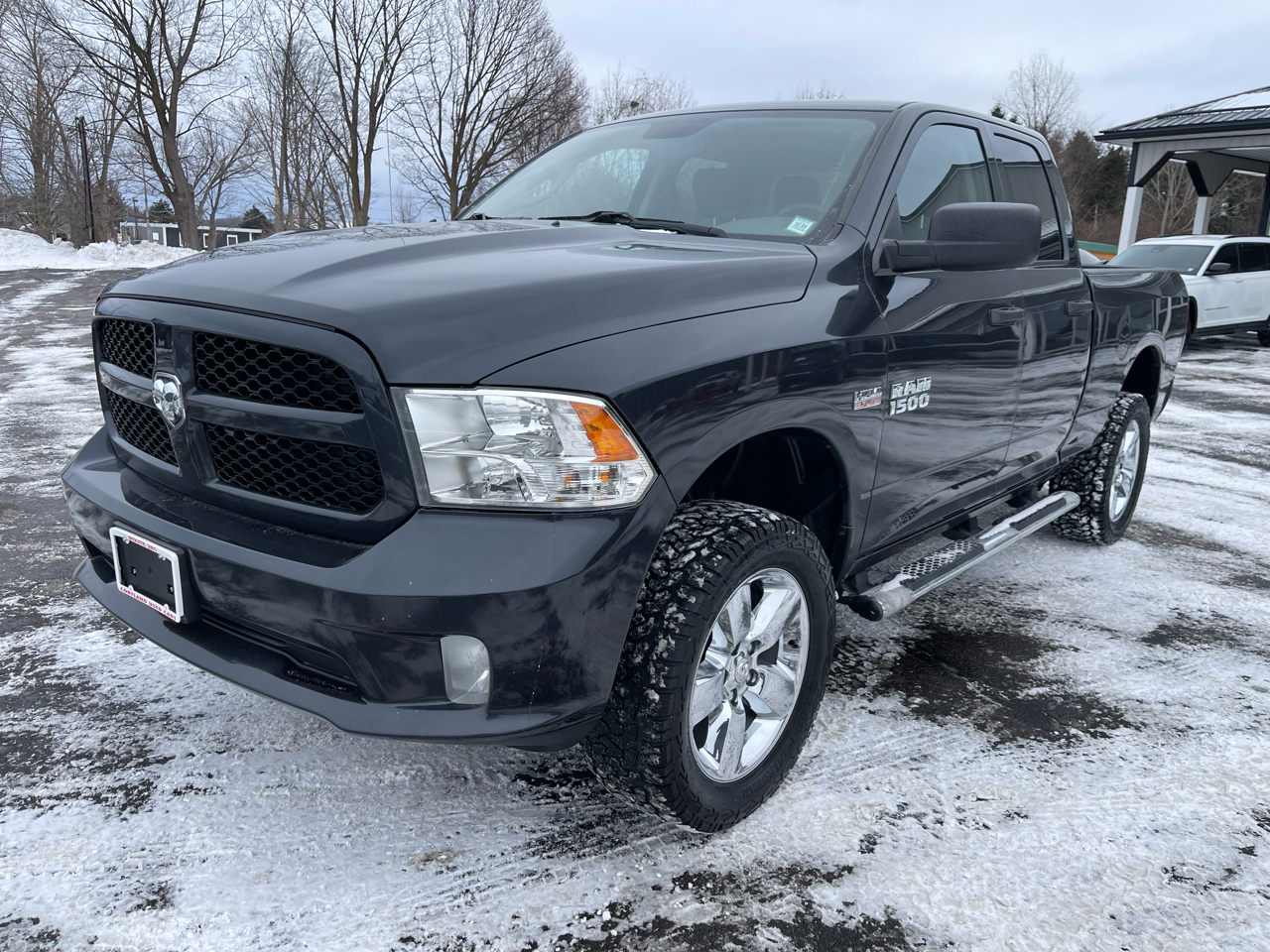 2018 RAM 1500 Express 4x4 Quad Cab 6'4" Box