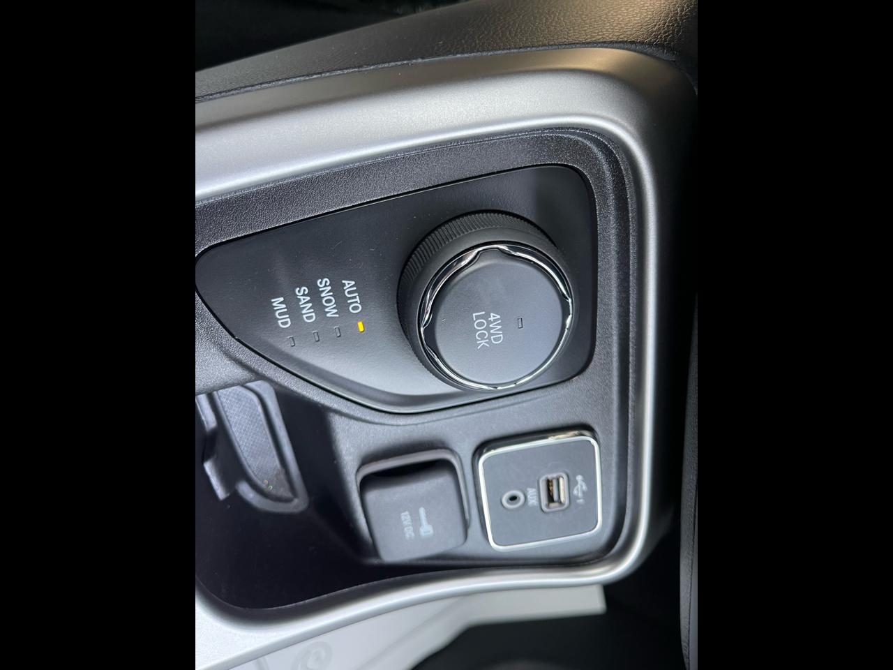 2021 Nissan Sentra SV CVT