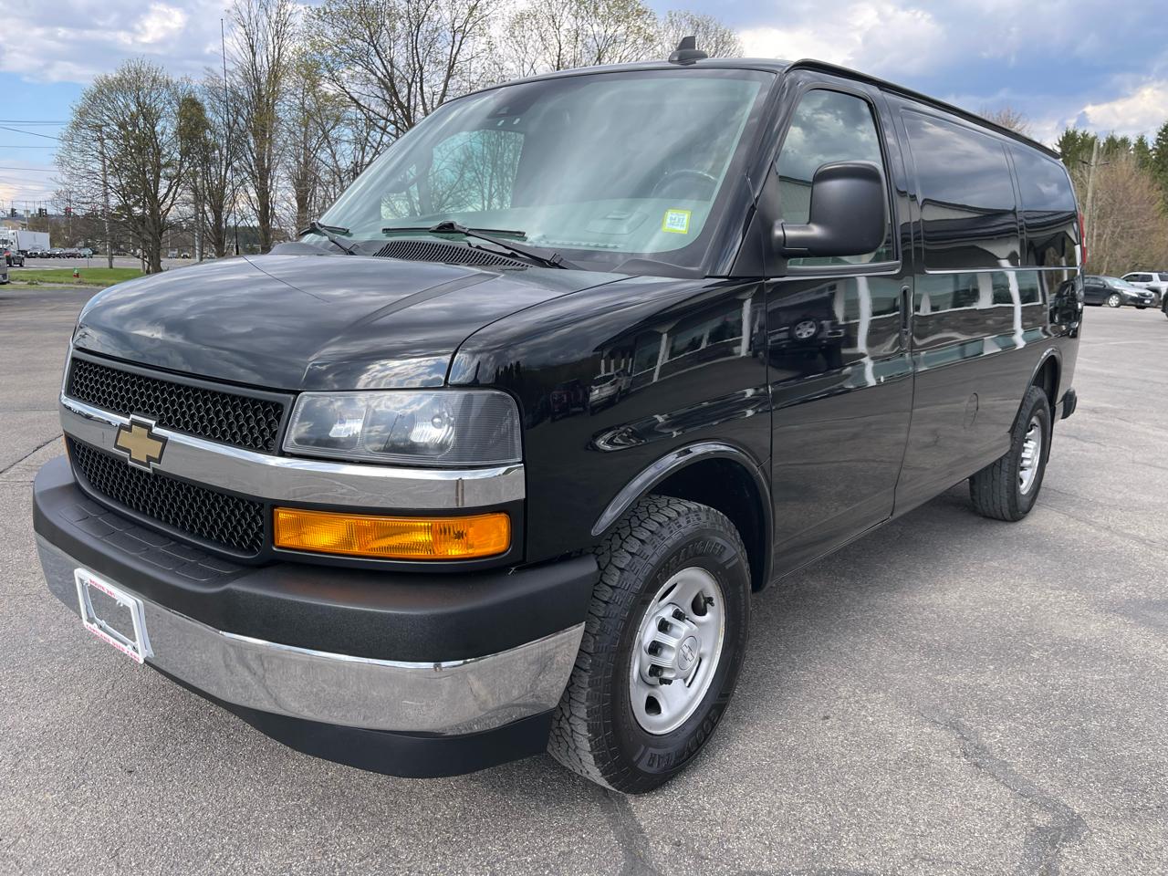 2019 Chevrolet Express Cargo Van RWD 2500 135"
