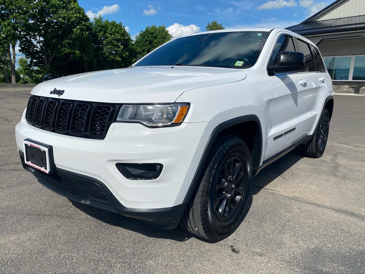 2018 Jeep Grand Cherokee Laredo 4x4 *Ltd Avail*