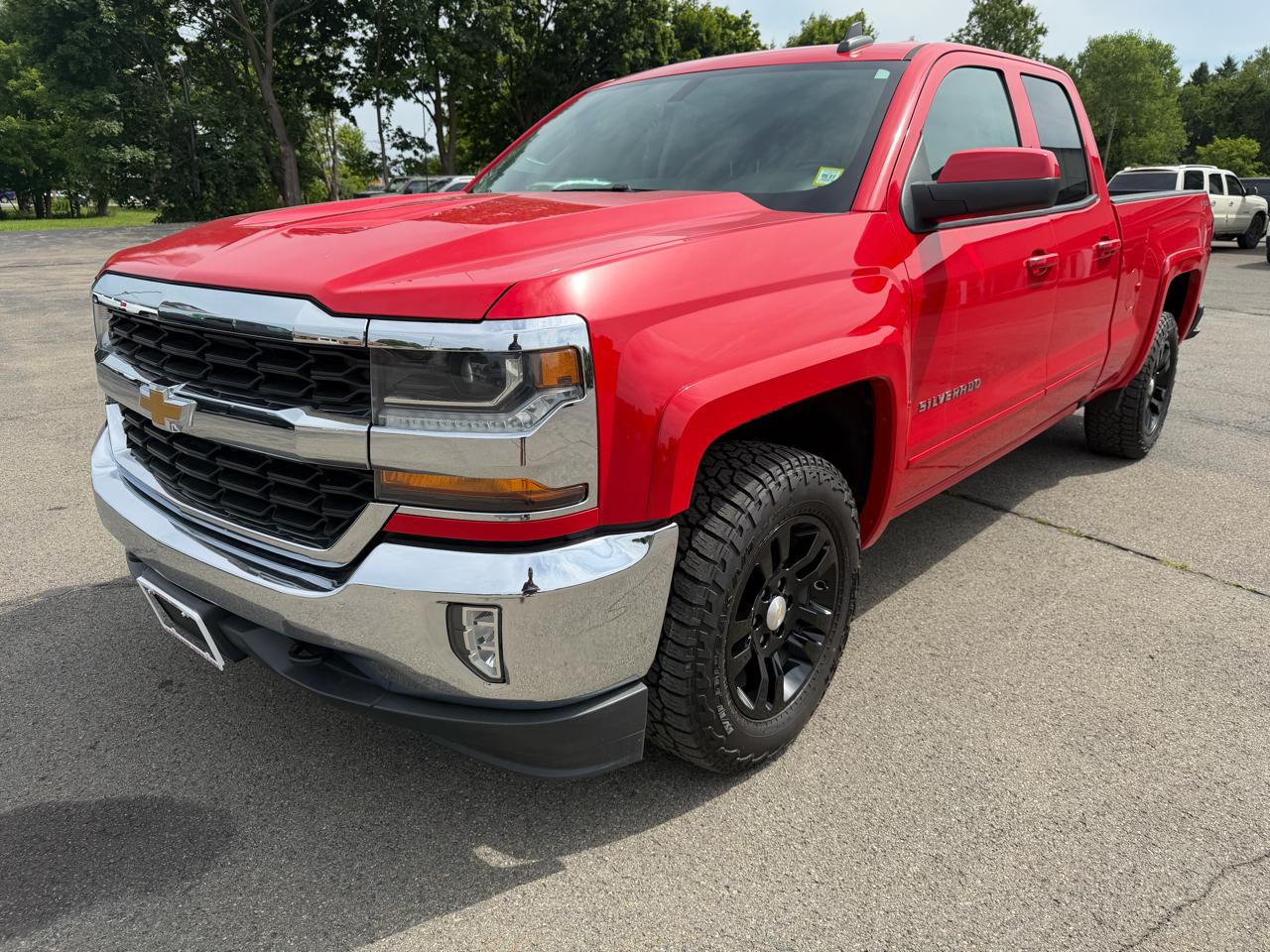 2018 Chevrolet Silverado 1500 4WD Double Cab 143.5" LT w/1LT