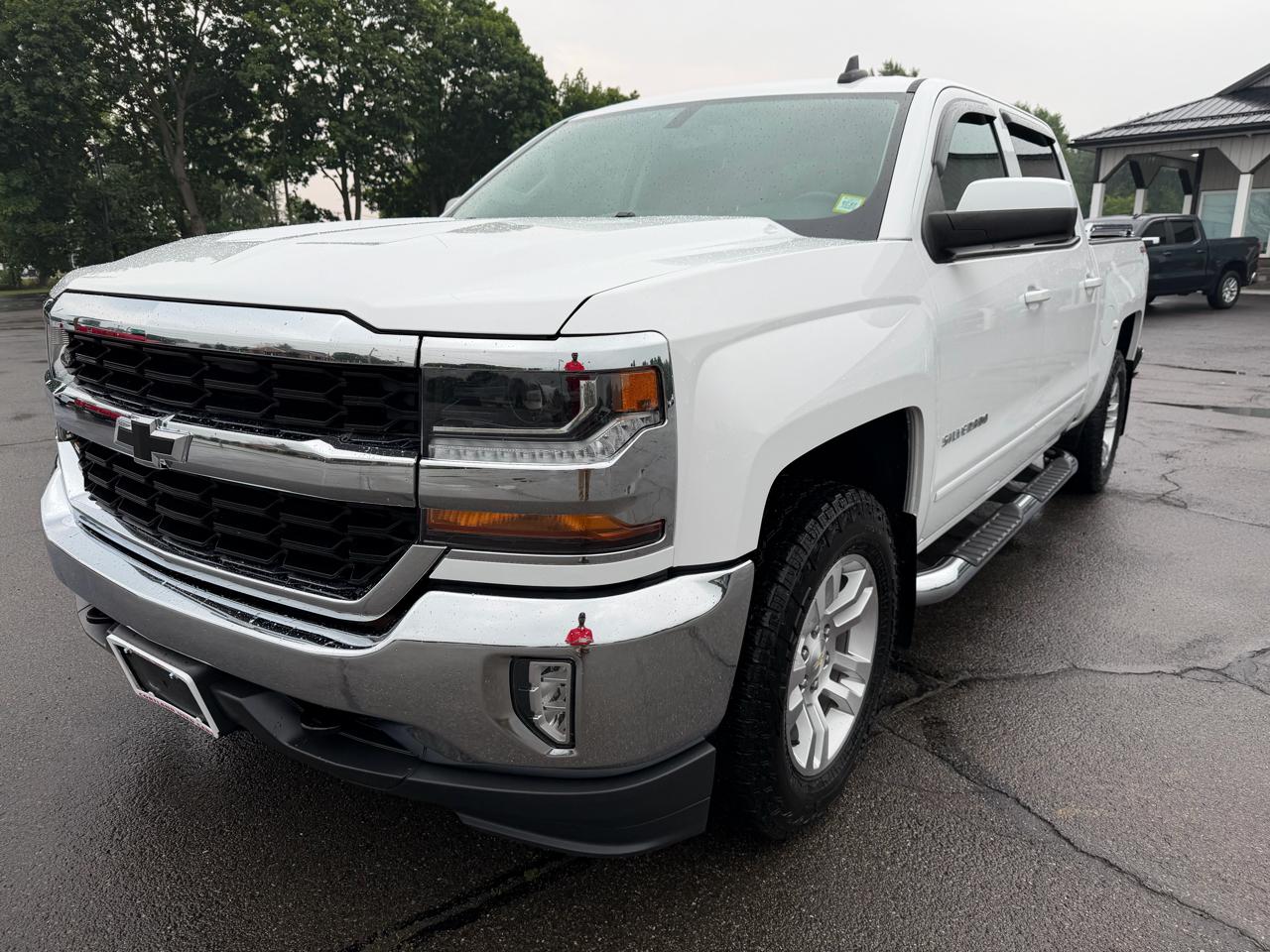 2018 Chevrolet Silverado 1500 4WD Crew Cab 143.5" LT w/1LT
