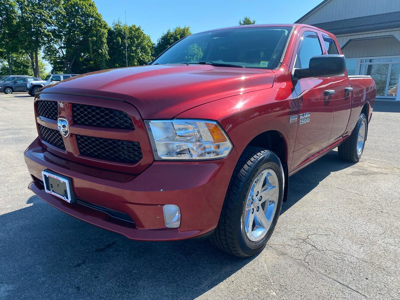 2014 RAM 1500 4WD Quad Cab 140.5" Express