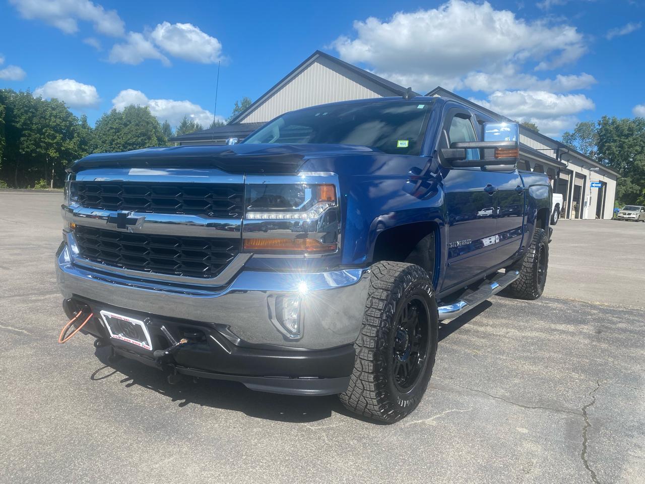 2018 Chevrolet Silverado 1500 4WD Crew Cab 143.5" LT w/1LT