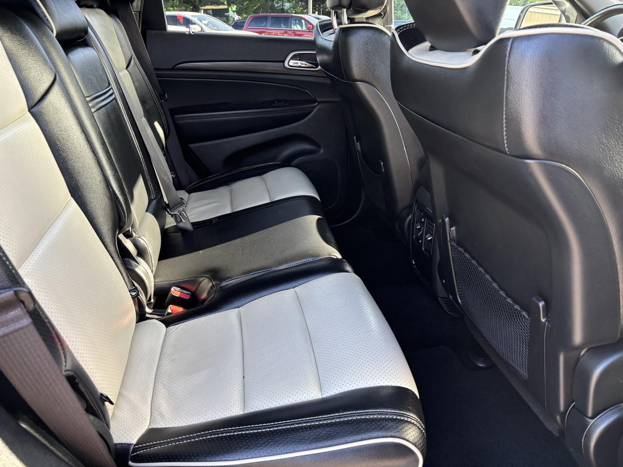 2021 Jeep Grand Cherokee Laredo E - Photo 18