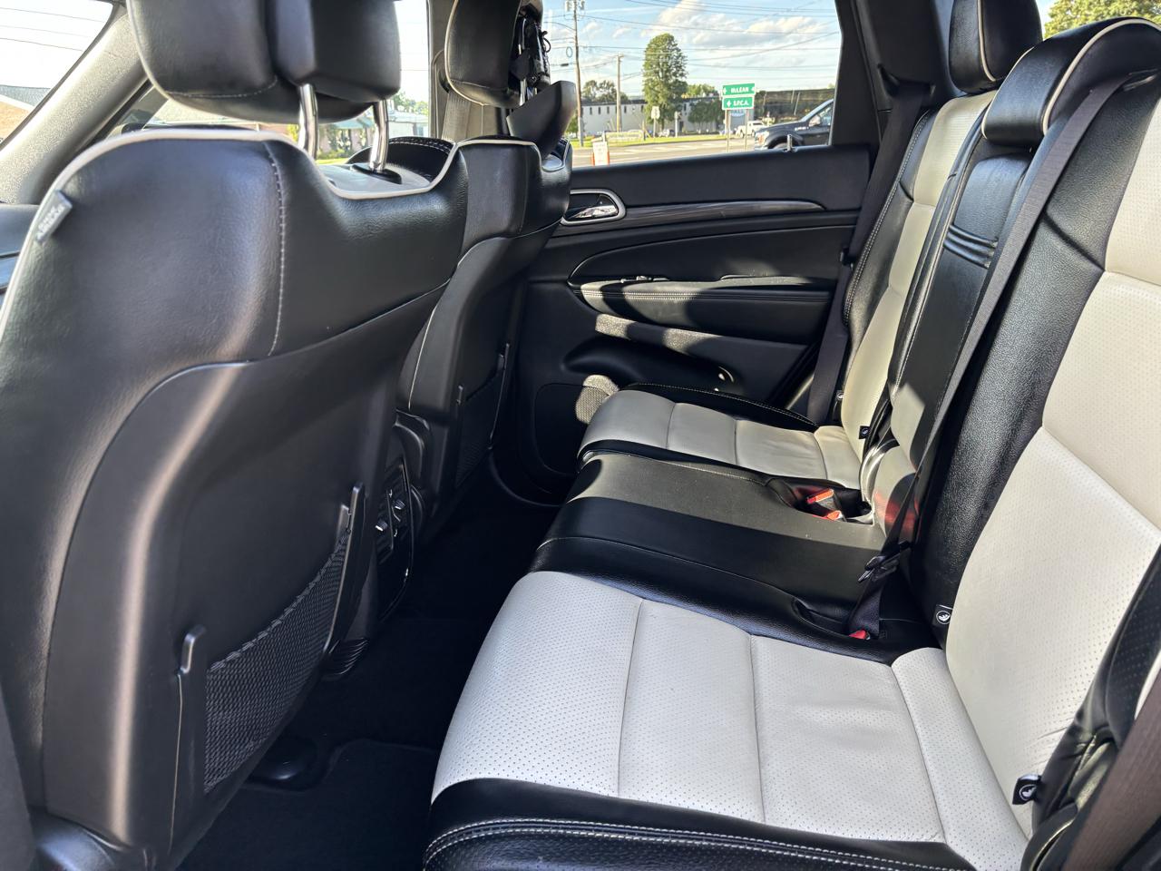 2021 Jeep Grand Cherokee Laredo E - Photo 23