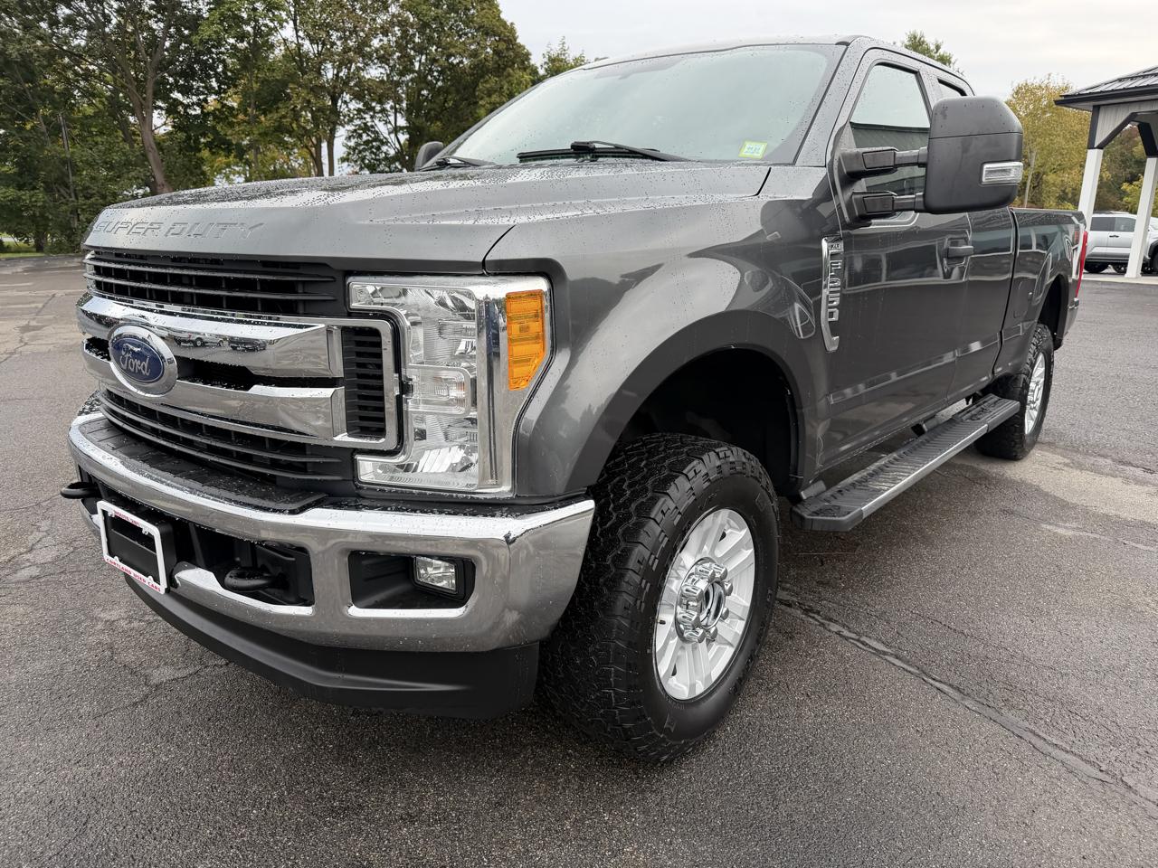 2017 Ford Super Duty F-250 SRW XLT 4WD SuperCab 8' Box