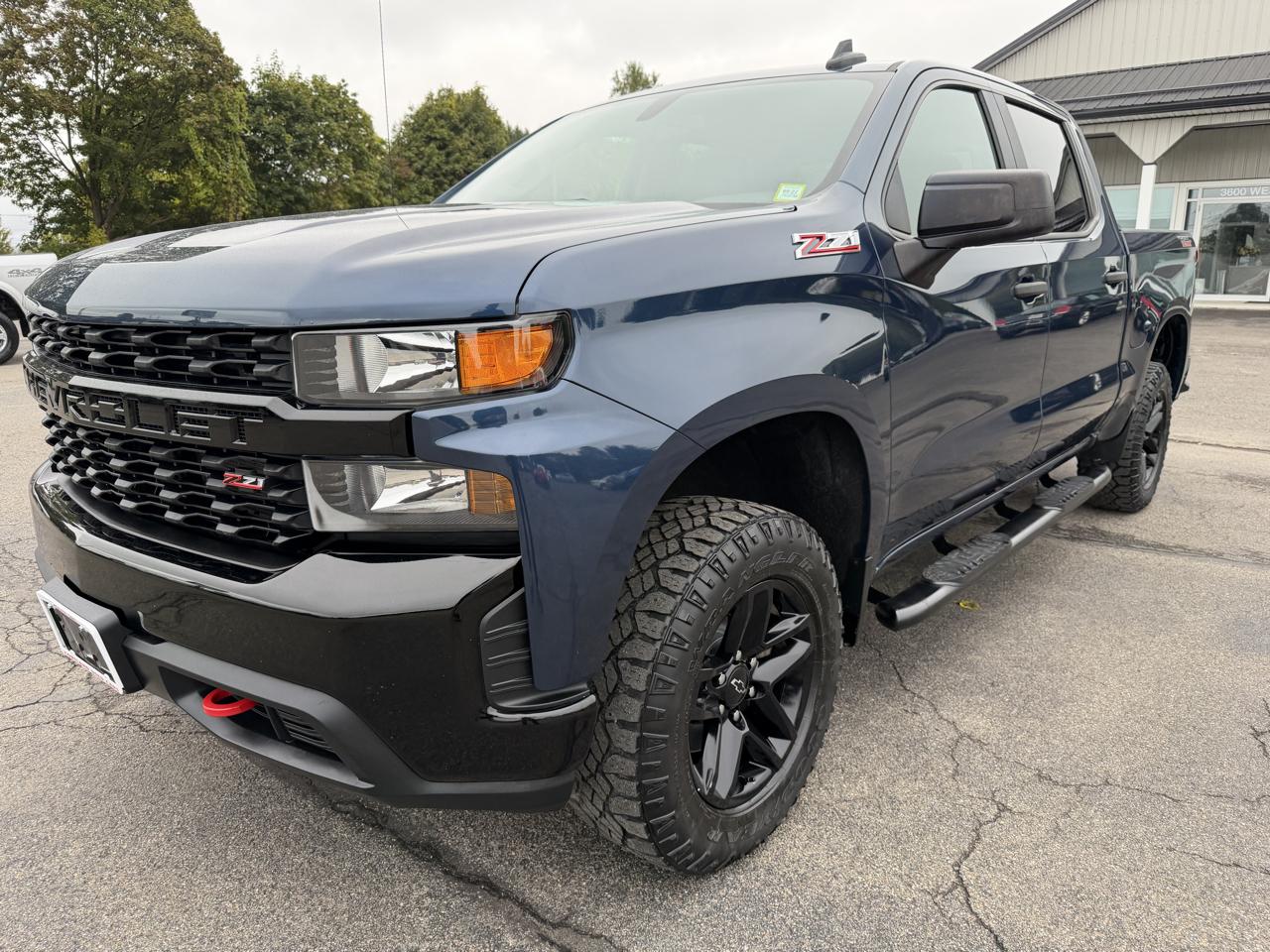 2019 Chevrolet Silverado 1500 4WD Crew Cab 147" Custom Trail Boss