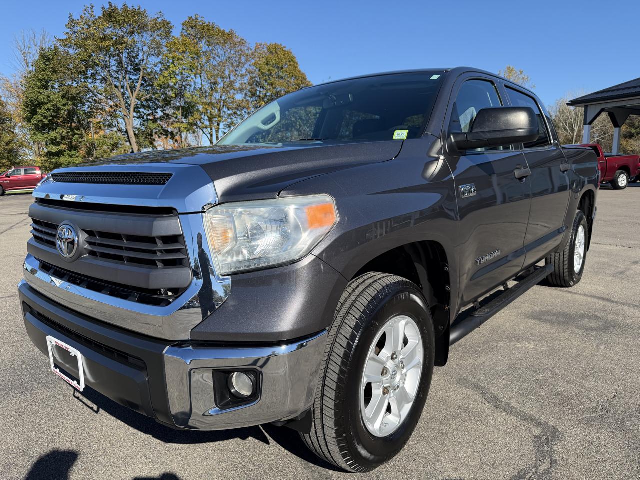 2014 Toyota Tundra 4WD Truck CrewMax 5.7L V8 6-Spd AT SR5 (Natl)