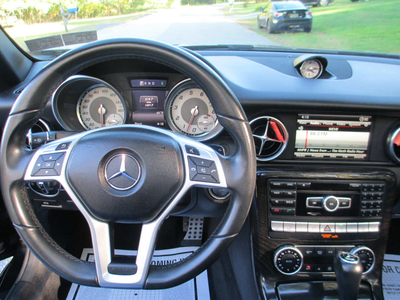 2016 Mercedes Benz SLK 350 photo 2