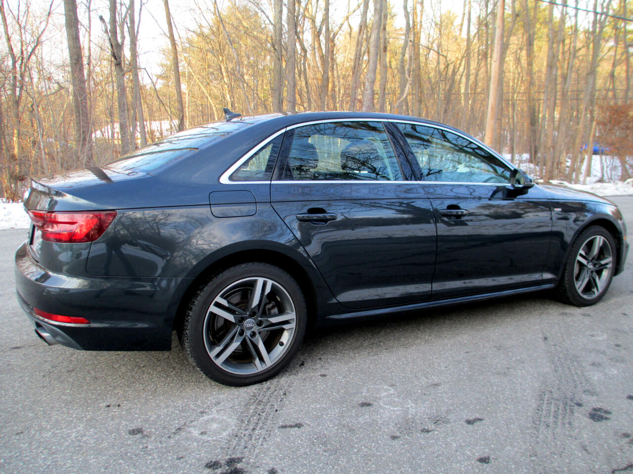 Audi A4 2.0 TFSI Tech Premium Plus Manual quattro AWD 2018