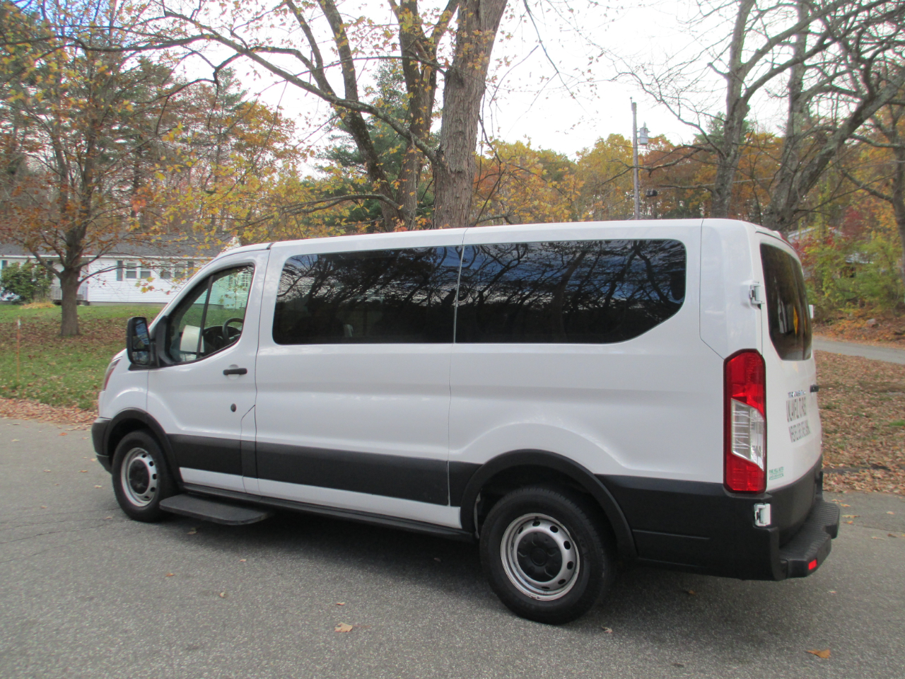 Ford Transit Passenger Wagon T-150 130" Low Roof XLT Swing-Out RH Dr 2019