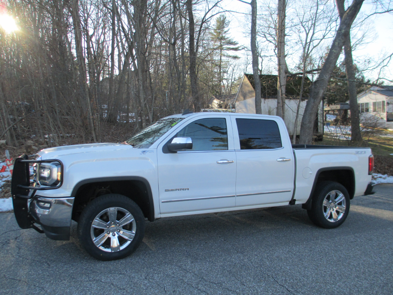 GMC Sierra 1500 Crew Cab Crew Cab 143.5" WB 4WD SLT 2018