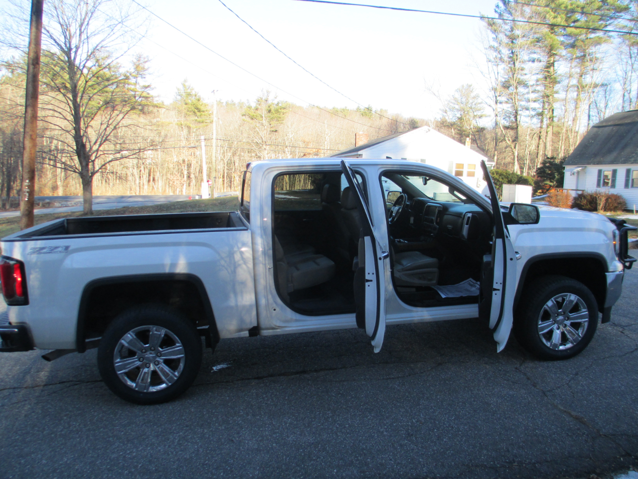 GMC Sierra 1500 Crew Cab Crew Cab 143.5" WB 4WD SLT 2018