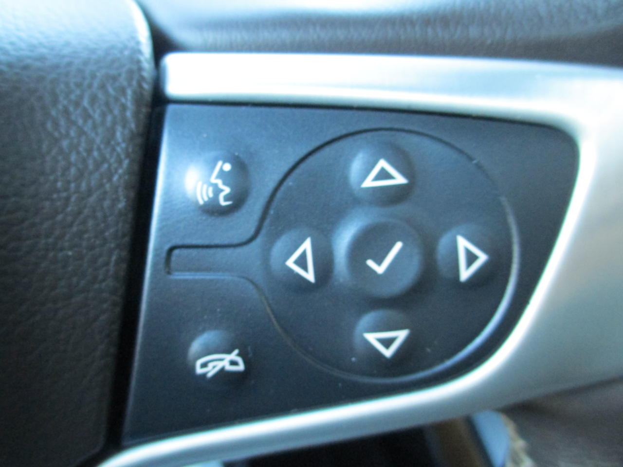 GMC Sierra 1500 Crew Cab Crew Cab 143.5" WB 4WD SLT 2018