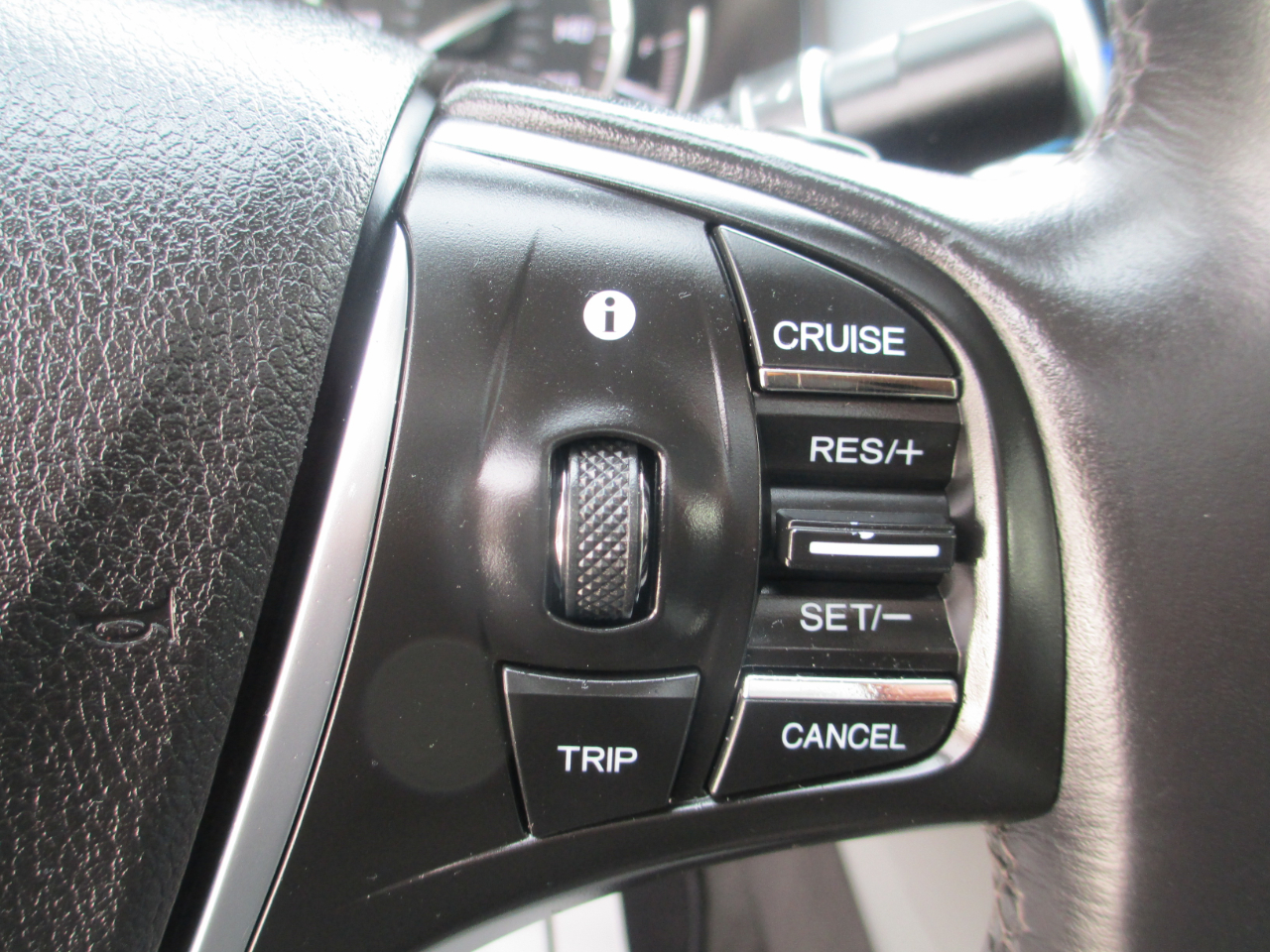 Acura TLX 4dr Sdn FWD 2016