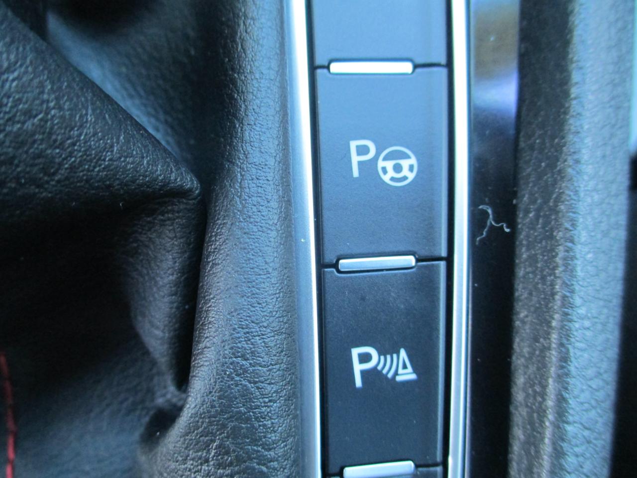 Volkswagen Golf GTI 2.0T Autobahn Manual 2019