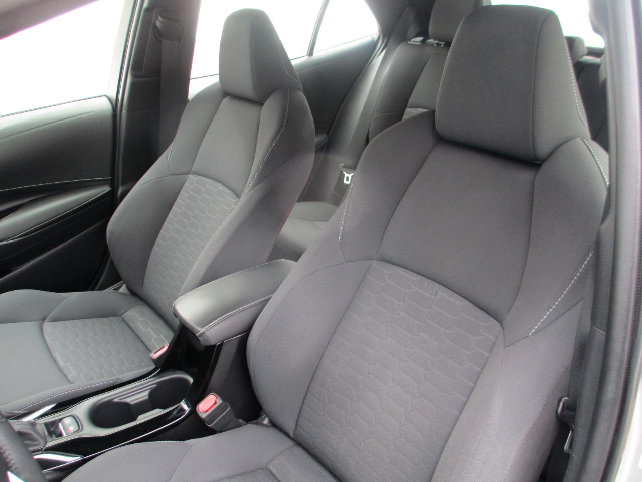 Toyota Corolla Hatchback SE CVT (Natl) 2019