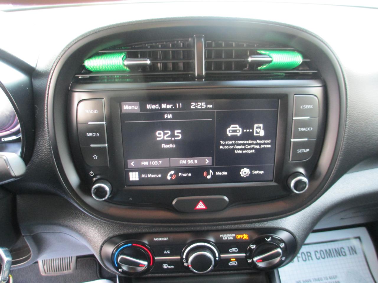 Kia Soul LX IVT 2023