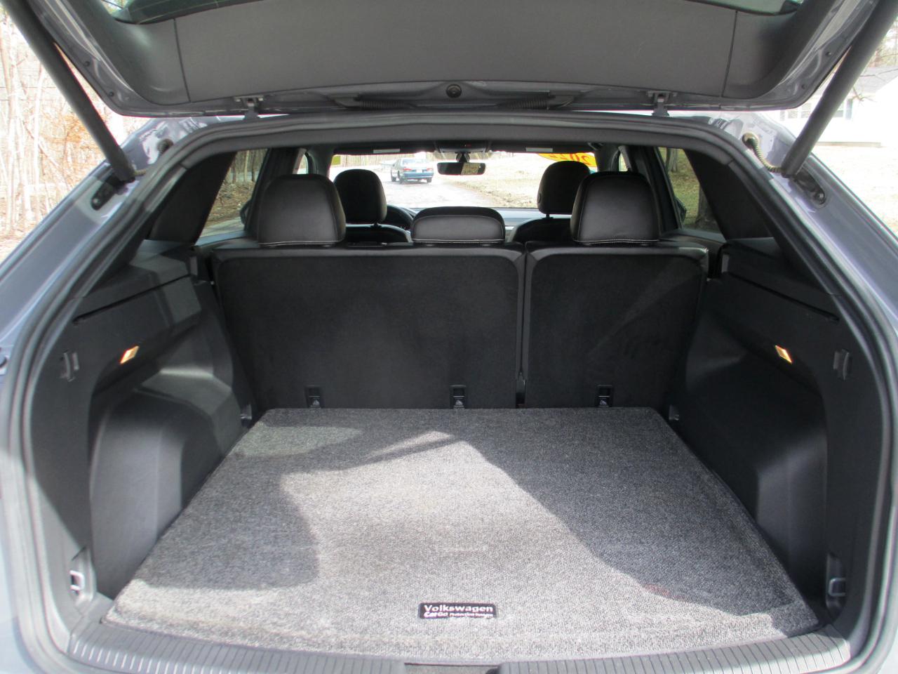 Volkswagen Atlas Cross Sport 2.0T SE w/Technology 4MOTION 2022