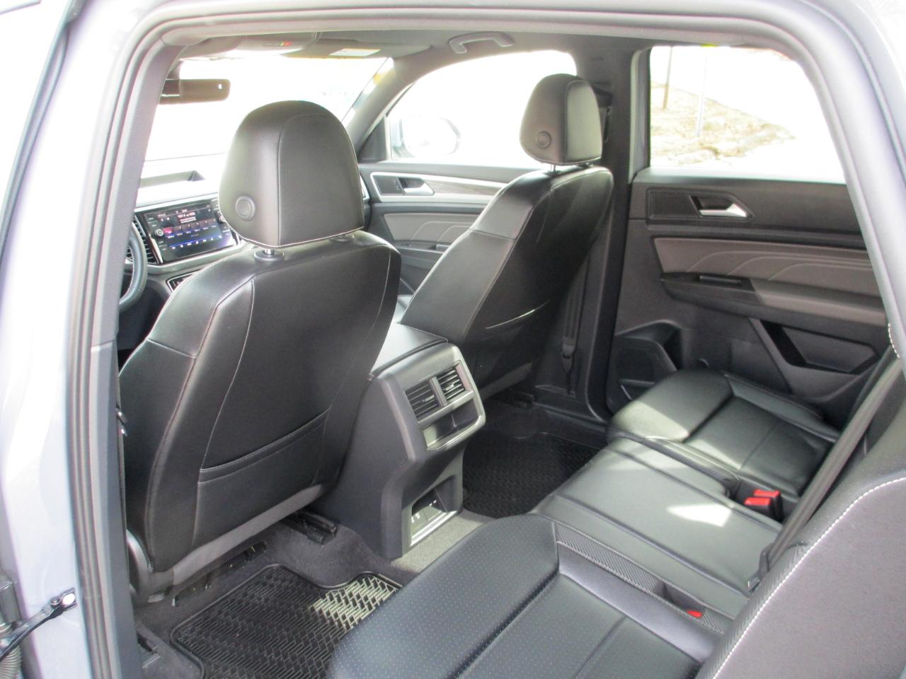 Volkswagen Atlas Cross Sport 2.0T SE w/Technology 4MOTION 2022