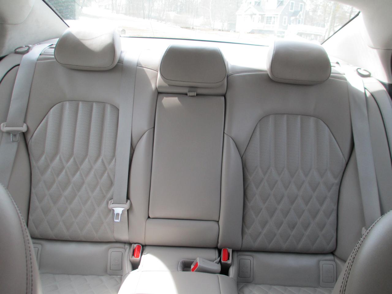 Genesis G70 2.0T Advanced AWD 2019